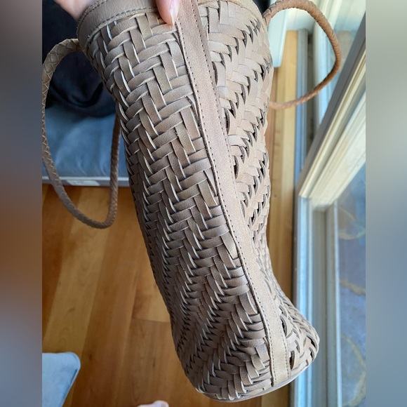 Bembien Woven Leather Tote Bag - Picture 9 of 13
